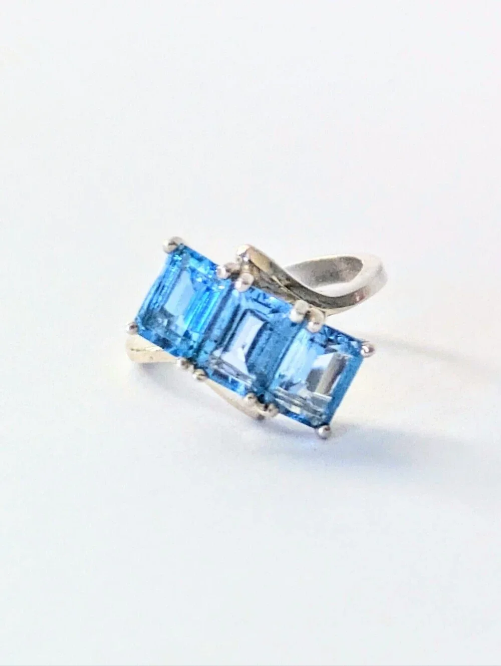 Sterling Silver 3.90 CTW Emerald Cut Swiss Blue Topaz Vintage Ring Size 6.5